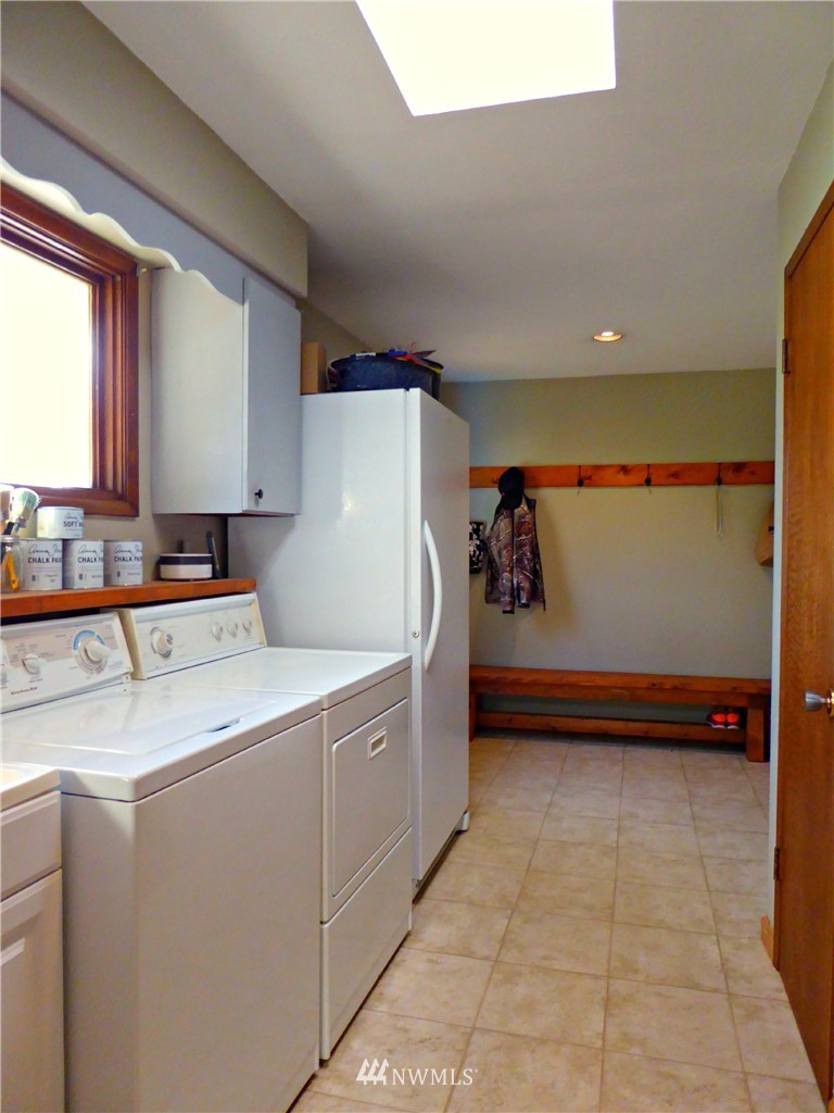 8628 Bender Road Lynden, WA 98264 - Photo 14 of 25 Gallery Image 14