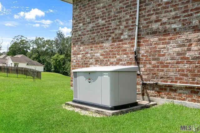 $350,000 | 16142 Redstone Drive, Pride, LA 70770