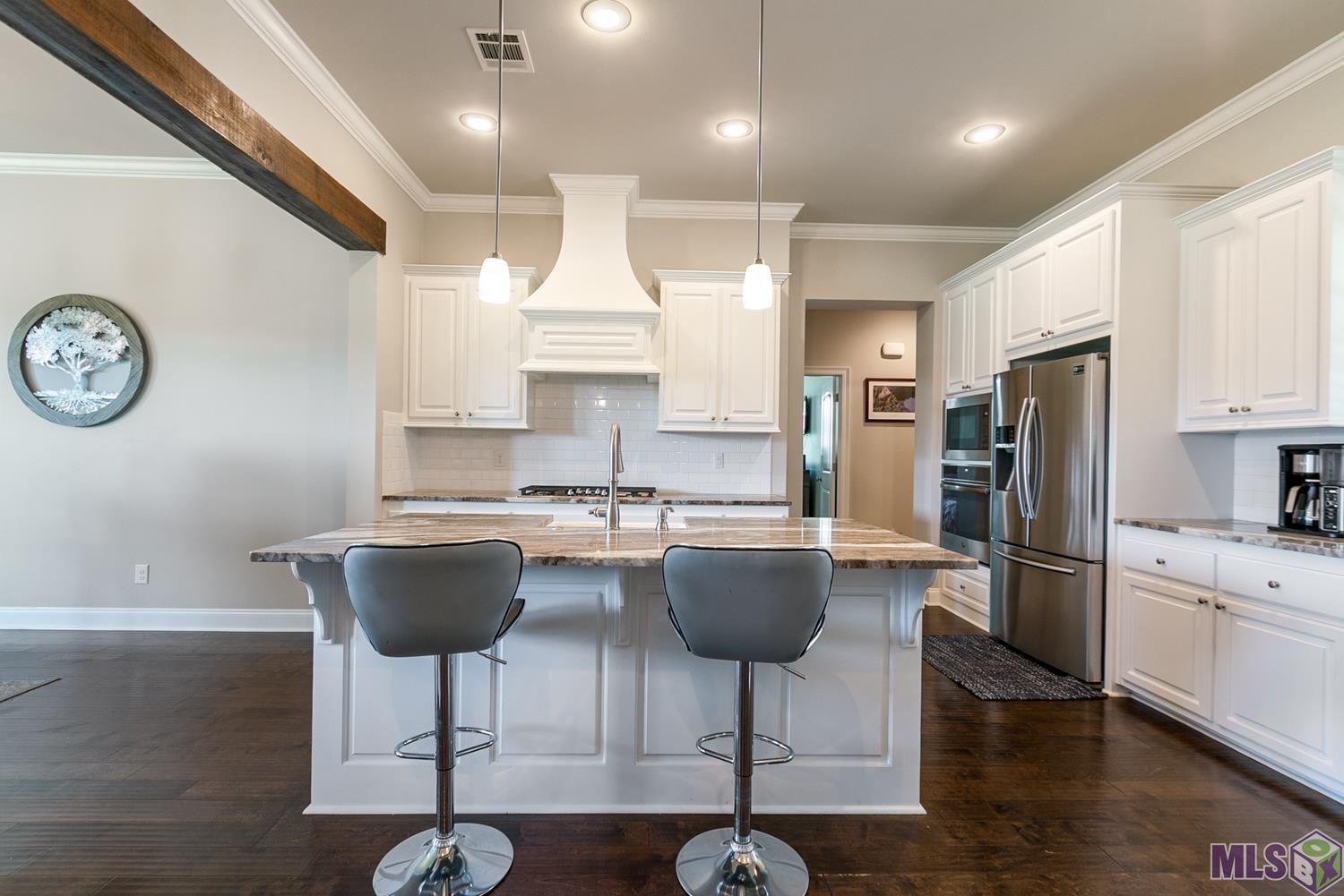 16142 Redstone Drive Pride, LA 70770 - Photo 3 of 14