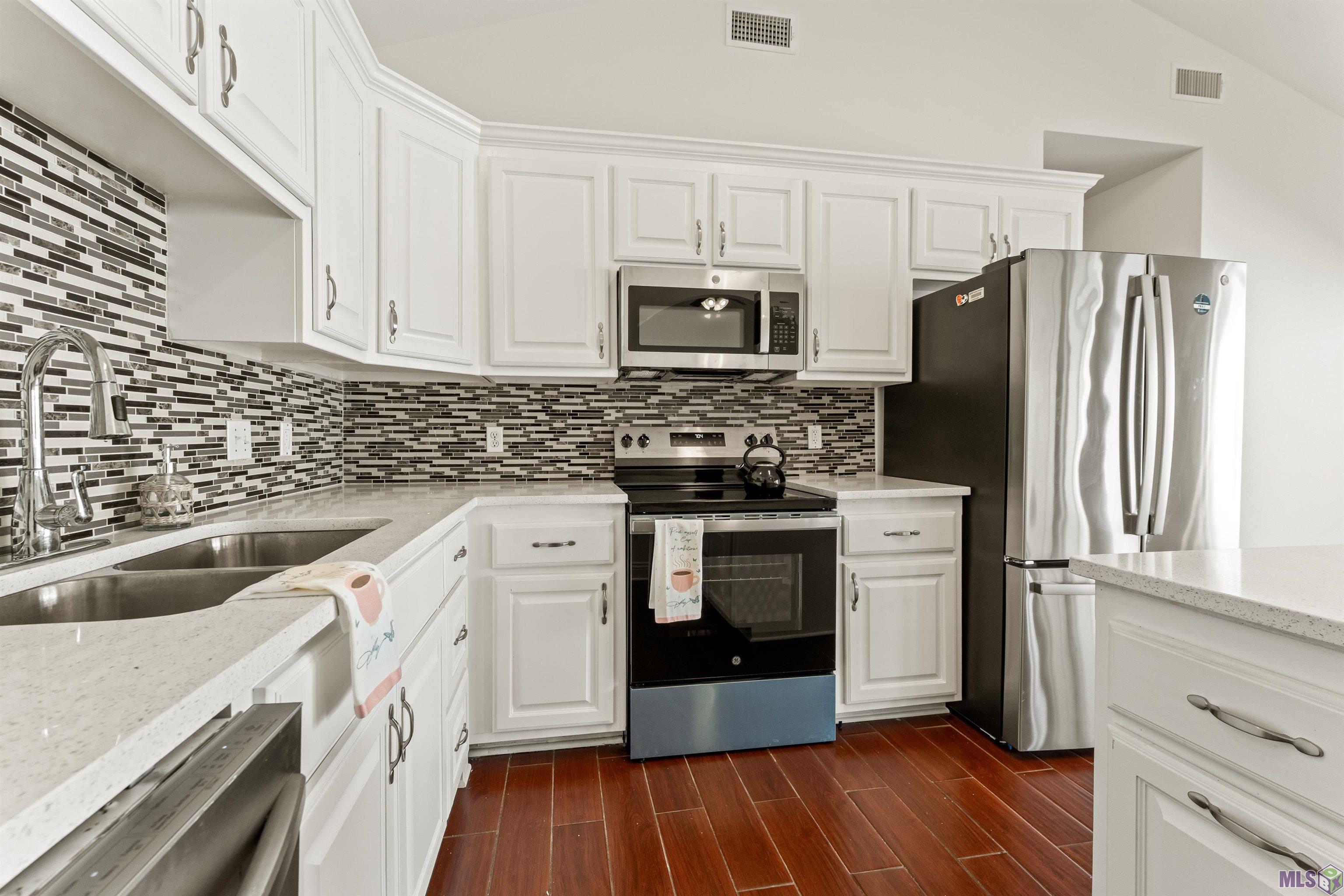 15012 Rimrock Court Baton Rouge, LA 70819 - Photo 2 of 27