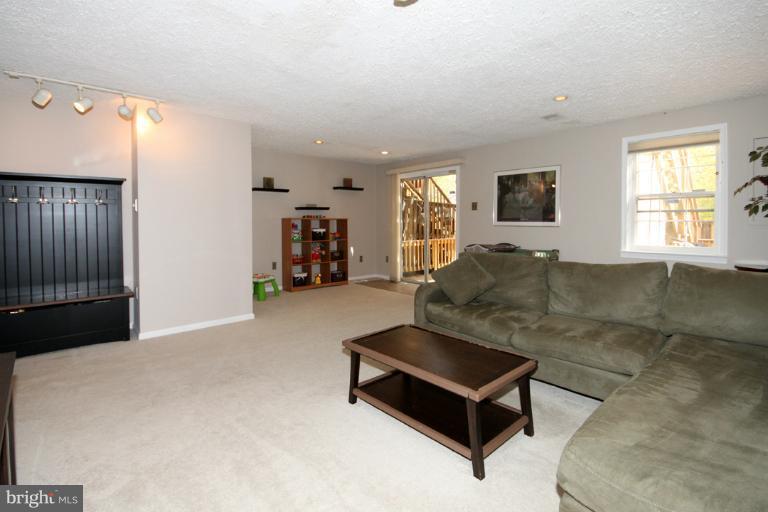 7324 Spring View Court Springfield, VA 22153 - Photo 15 of 29 Family Room