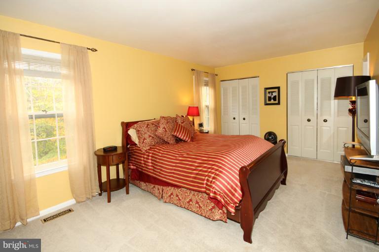 7324 Spring View Court Springfield, VA 22153 - Photo 18 of 29 Bedroom (Master)