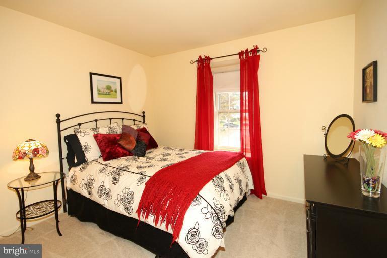 7324 Spring View Court Springfield, VA 22153 - Photo 20 of 29 Bedroom