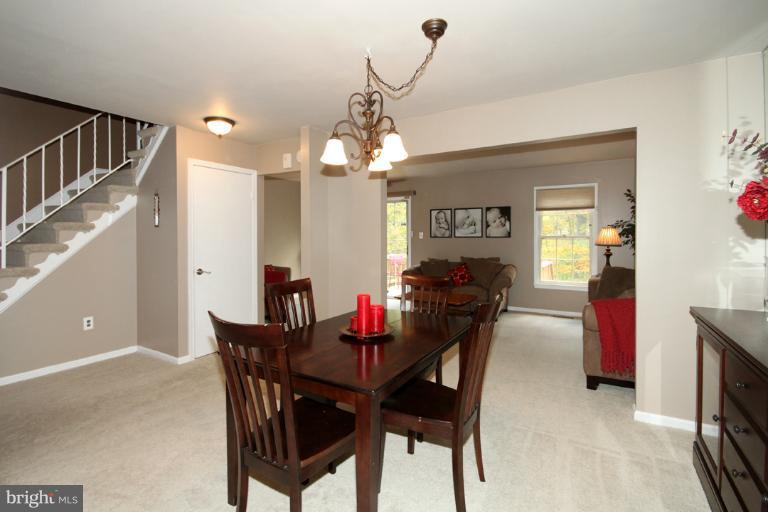 7324 Spring View Court Springfield, VA 22153 - Photo 7 of 29 Dining Room
