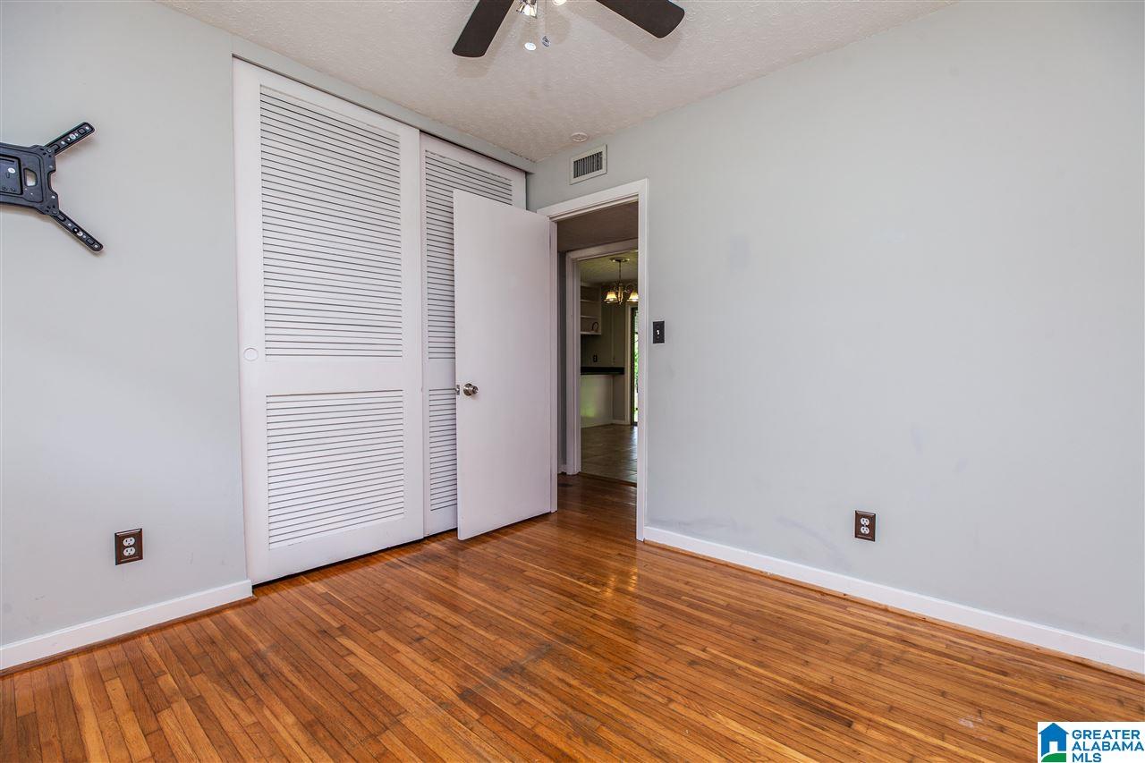 1824 Briar Meadow Road Birmingham, AL 35210 - Photo 18 of 32