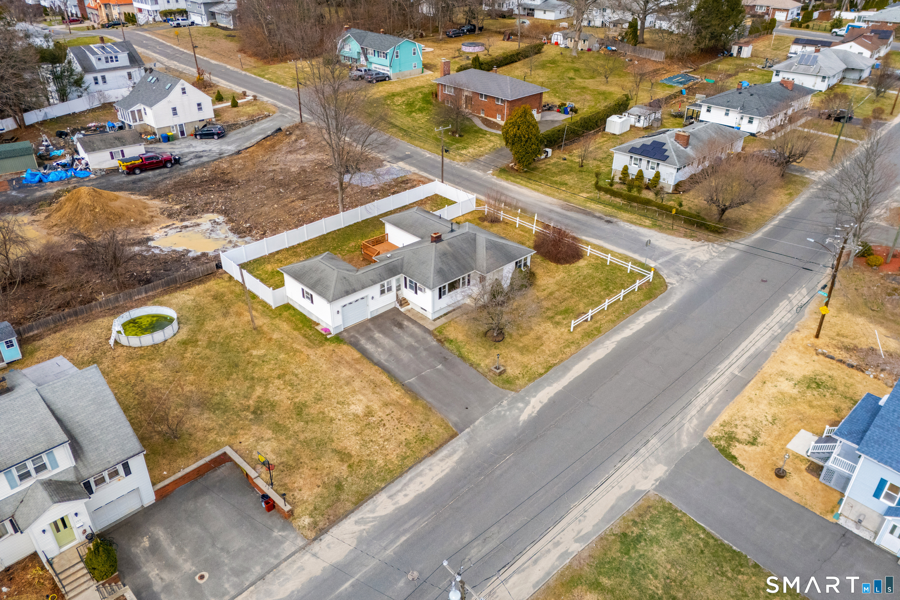 215 Wesley Street Waterbury, CT 06708 - Photo 18 of 22