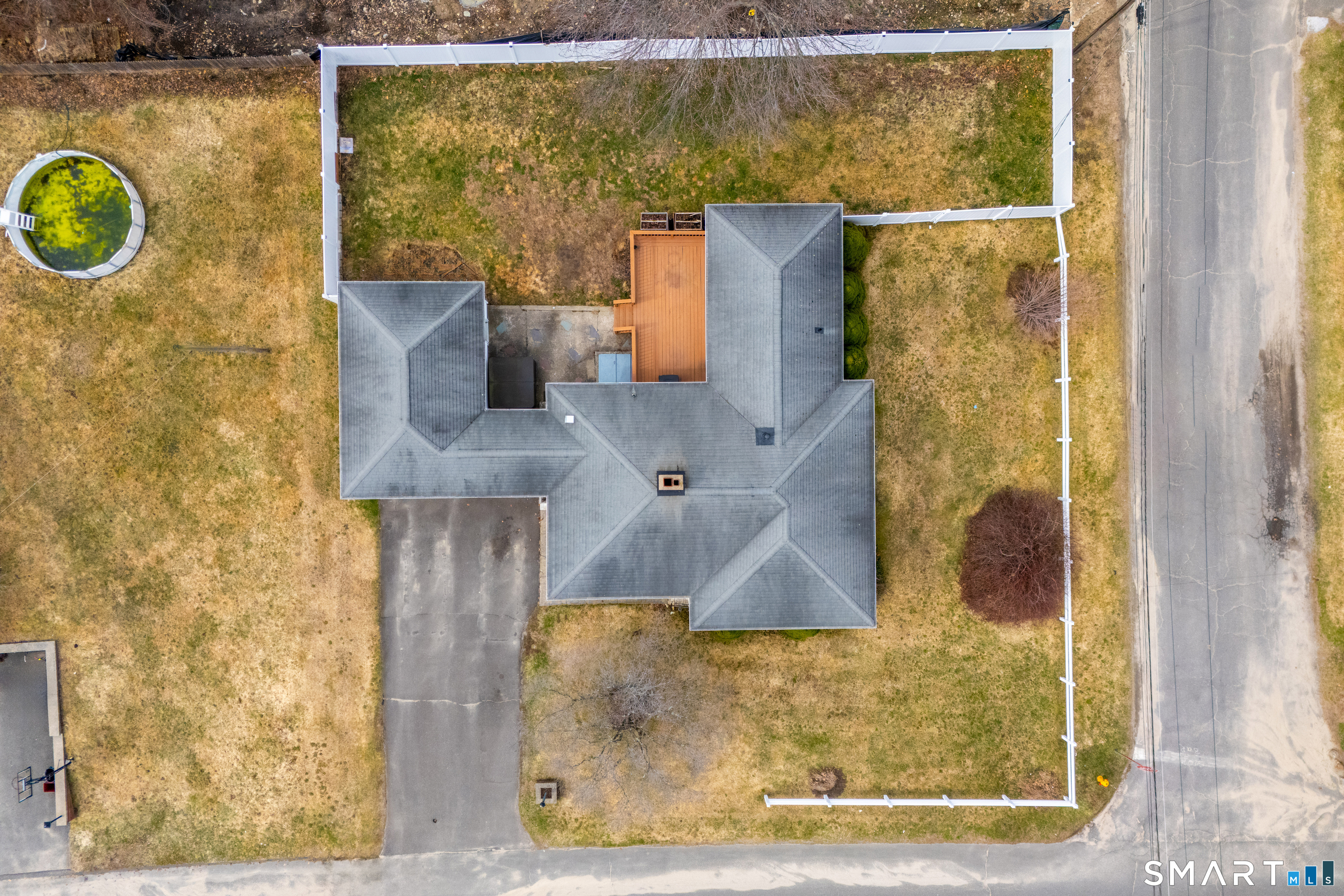 215 Wesley Street Waterbury, CT 06708 - Photo 20 of 22