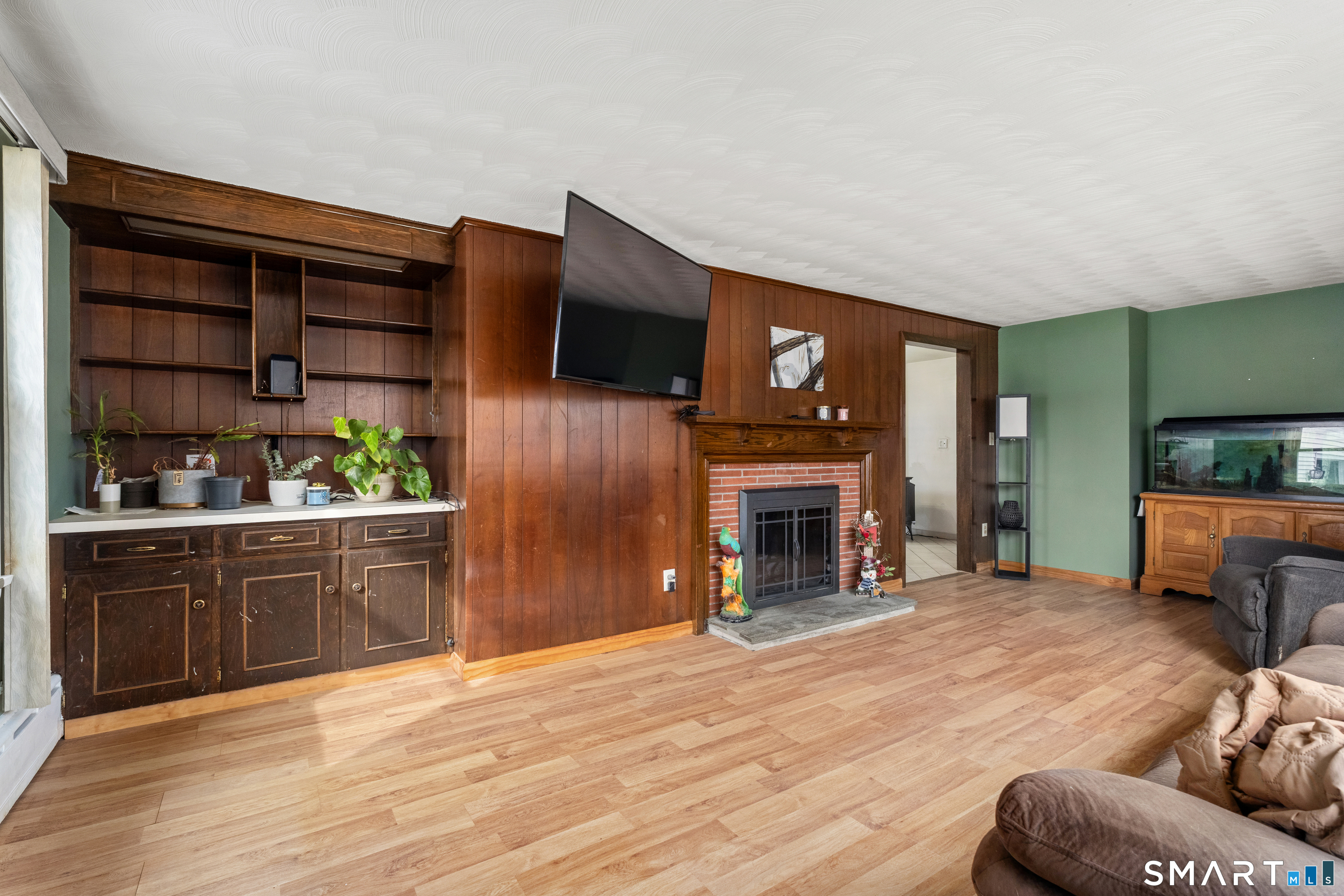 215 Wesley Street Waterbury, CT 06708 - Photo 6 of 22