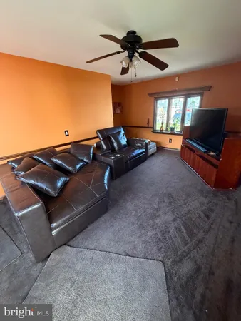 $410,000 | 239 Tinsley Court, Newark, DE 19702