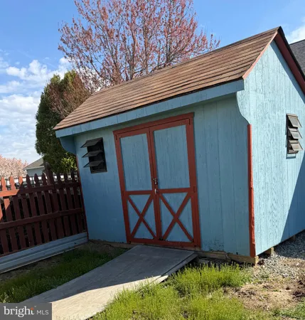 $410,000 | 239 Tinsley Court, Newark, DE 19702