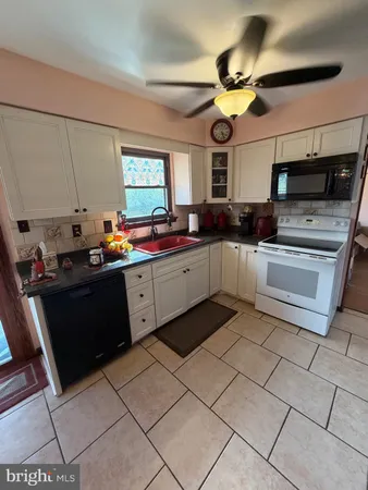 $410,000 | 239 Tinsley Court, Newark, DE 19702