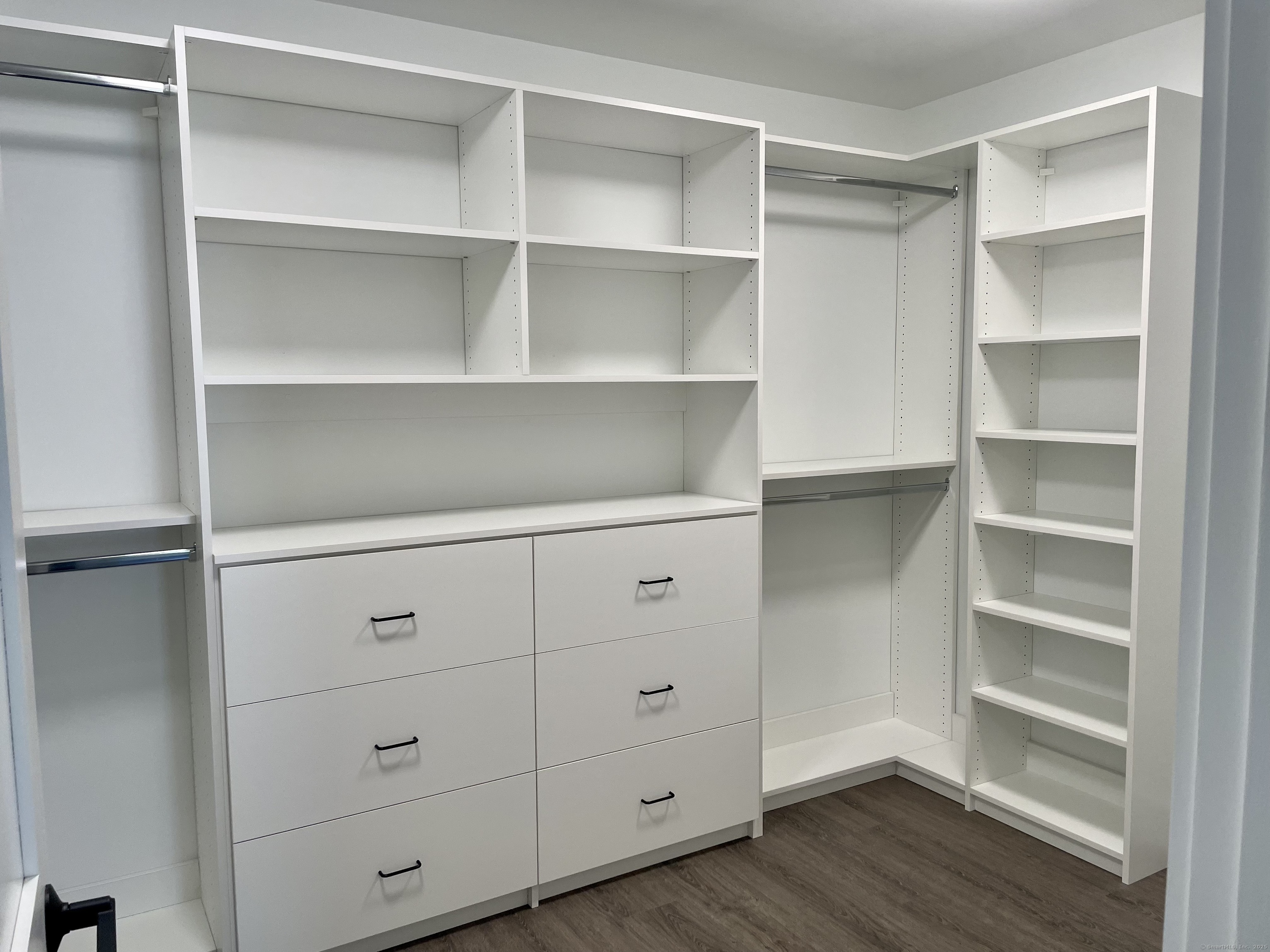 37 Old Rte 7, Unit 4 Brookfield, CT 06804 - Photo 12 of 22 a view of an empty walk in closet