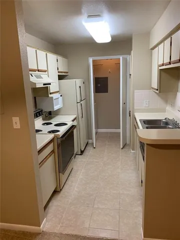 $1,250 | 4350 Perkinshire Lane, Unit 104, Orlando, FL 32822