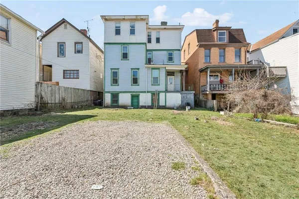$139,900 | 318 Washington Avenue, Charleroi, PA 15022