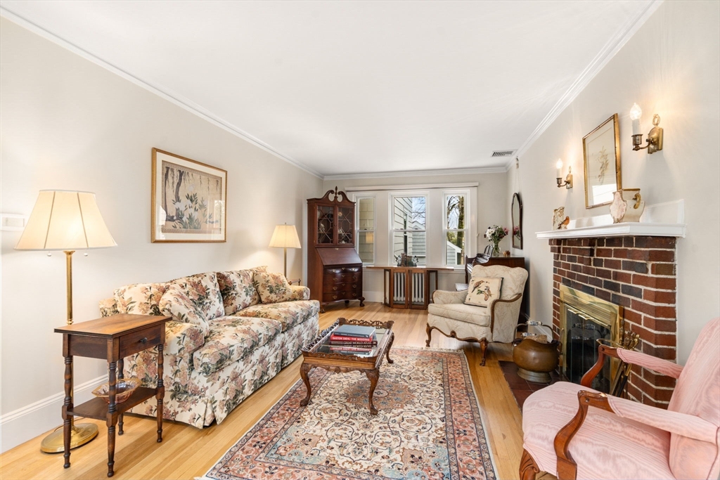 19 Scott Road Belmont, MA 02478 - Photo 5 of 42