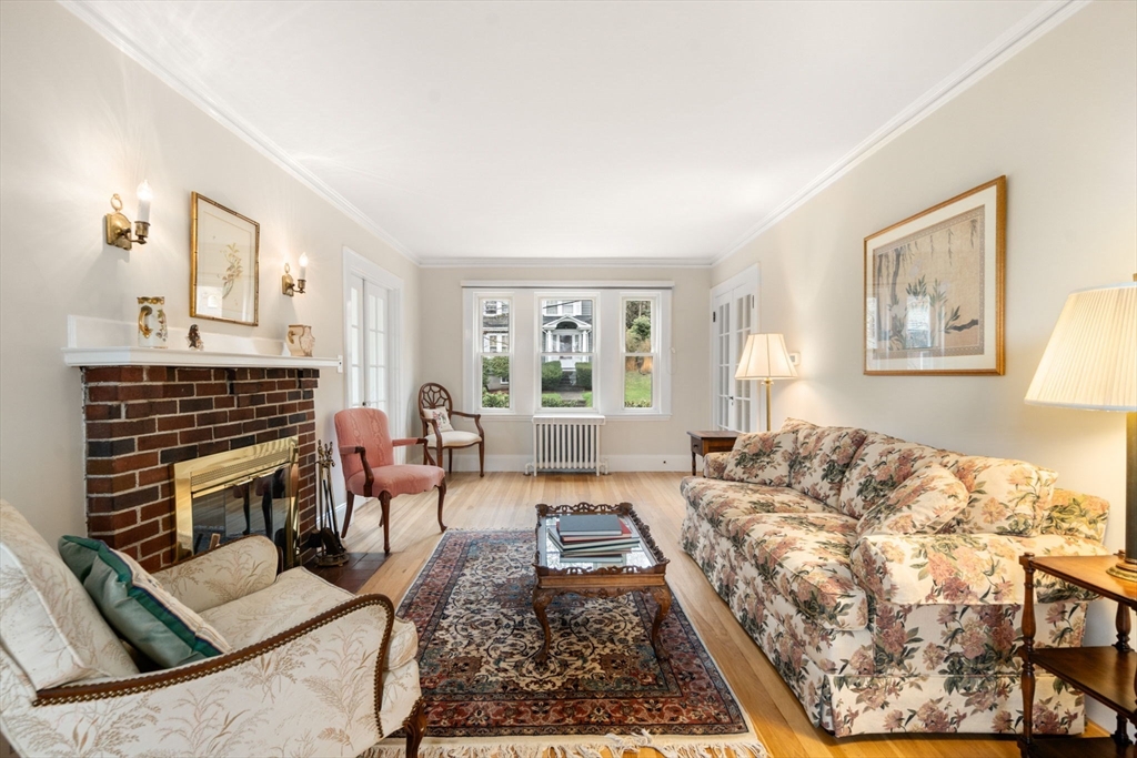 19 Scott Road Belmont, MA 02478 - Photo 6 of 42