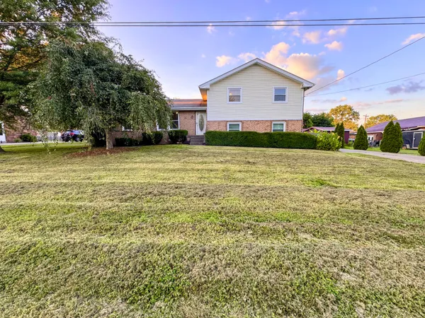 $2,150 | 105 Peartree Road, Hendersonville, TN 37075