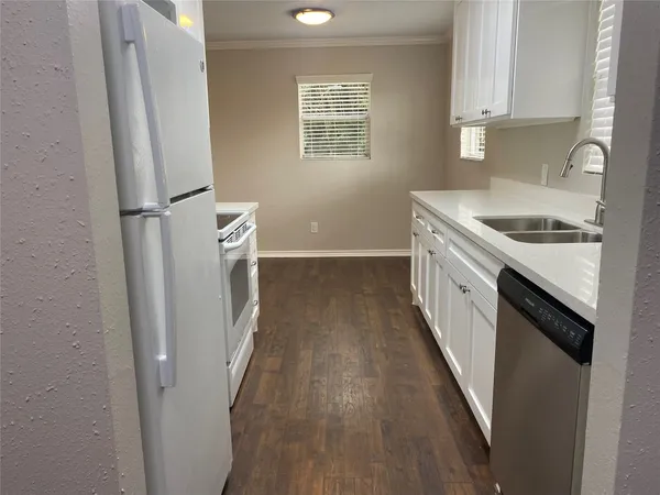 $1,400 | 518 Big Deer Drive, Crosby, TX 77532