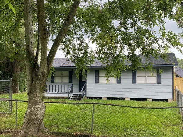 $1,400 | 518 Big Deer Drive, Crosby, TX 77532