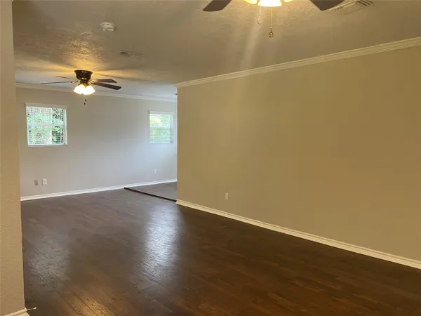 $1,400 | 518 Big Deer Drive, Crosby, TX 77532