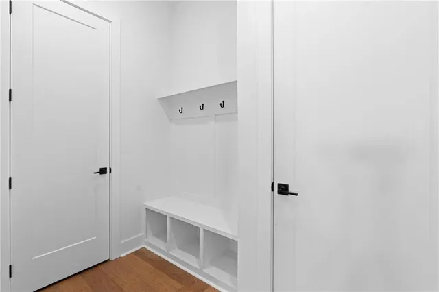 $979,900 | 1957 Sage Lk Bend, Marietta, GA 30064