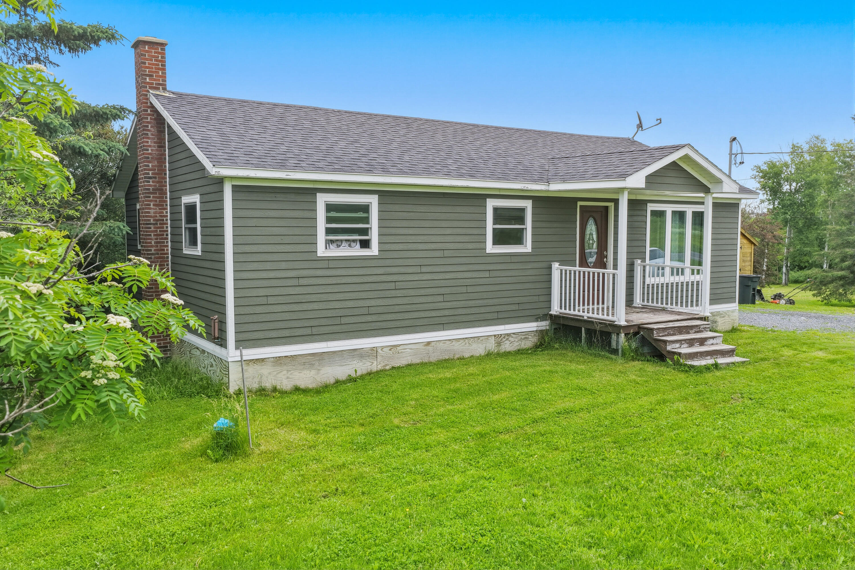 1082 Hamlin Road Hamlin, ME 04785 - Photo 9 of 44