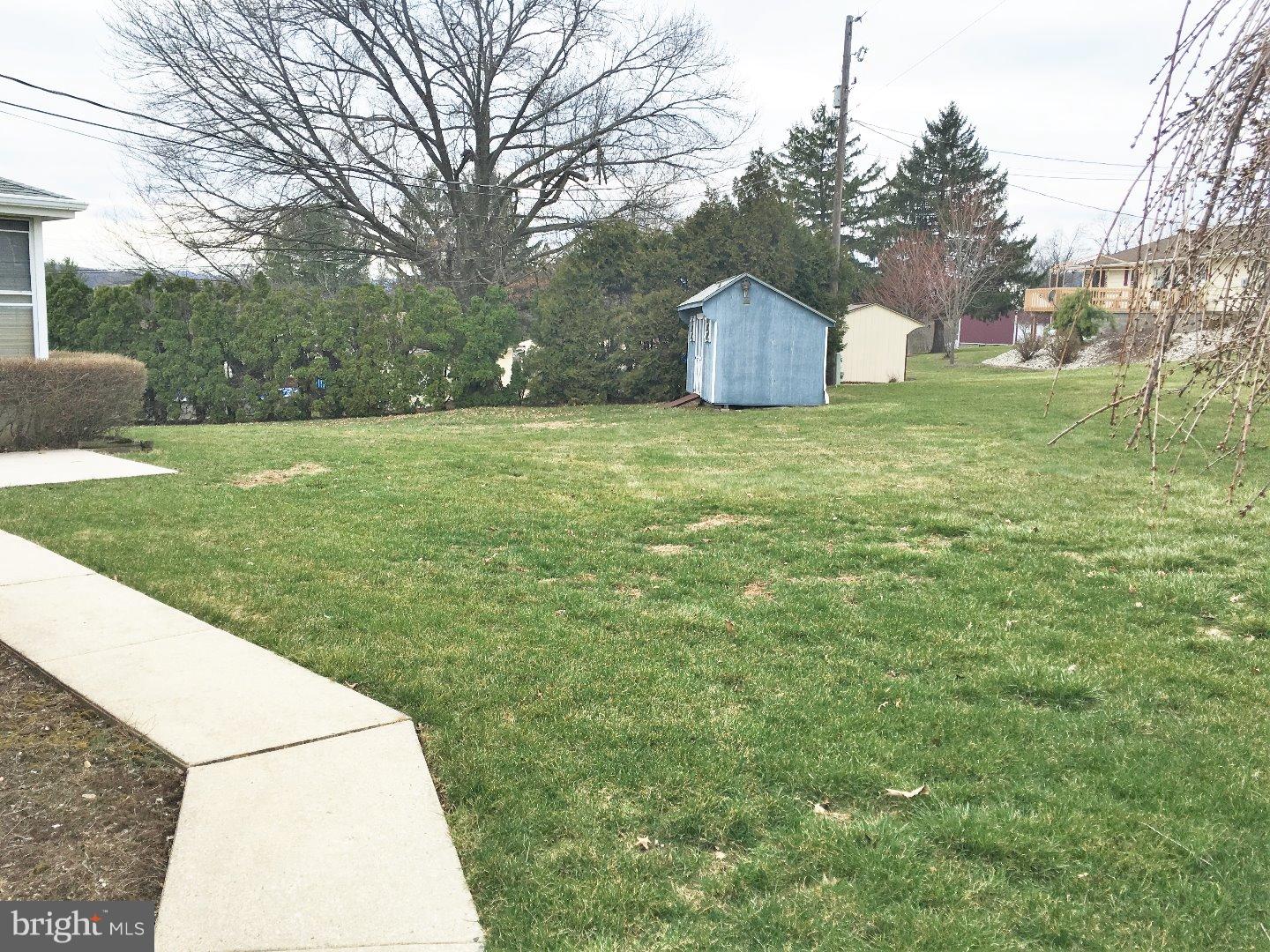 28 Rose Virginia Road Oley, PA 19547 - Photo 3 of 21 Gallery Image 3
