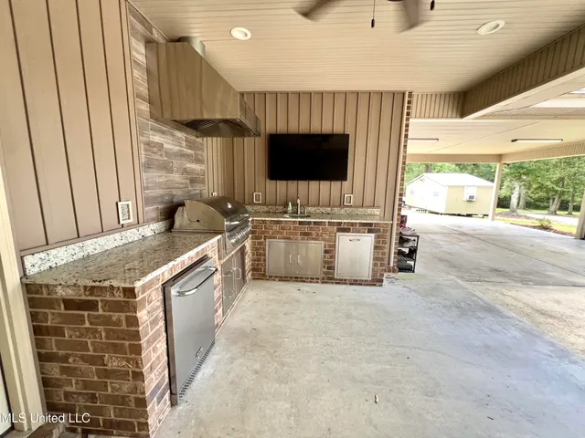 $599,000 | 26509 Highway 613, Lucedale, MS 39452