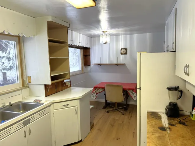 $275,000 | 12441 Town Road, Parma, MI 49269