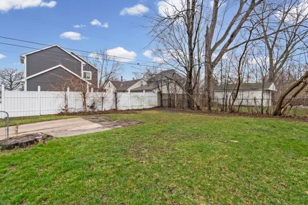 $265,000 | 3992 Greenfield Road, Berkley, MI 48072