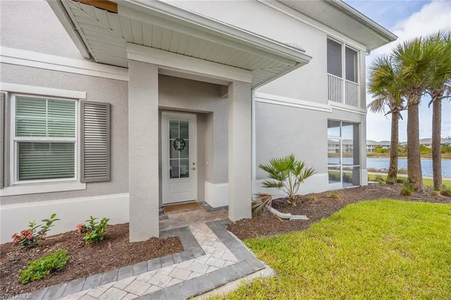 a house view with a outdoor space