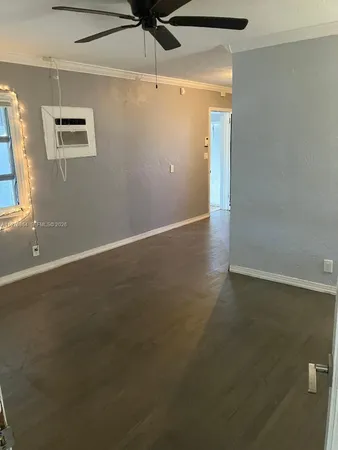 $2,350 | 2127 Wilson Street, Hollywood, FL 33020