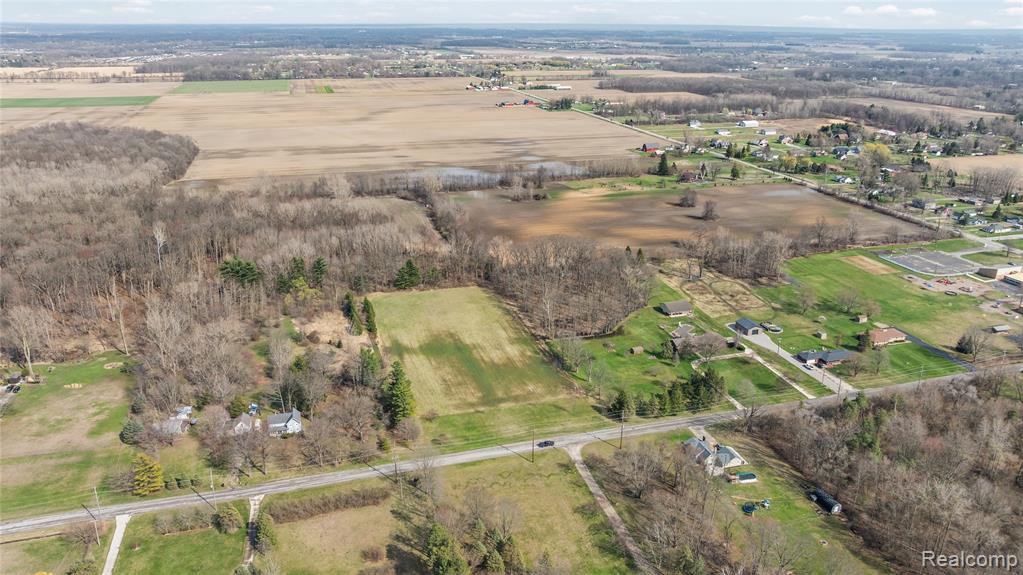 5 Carleton Rockwood Road Carleton, MI 48117 - Photo 20 of 26