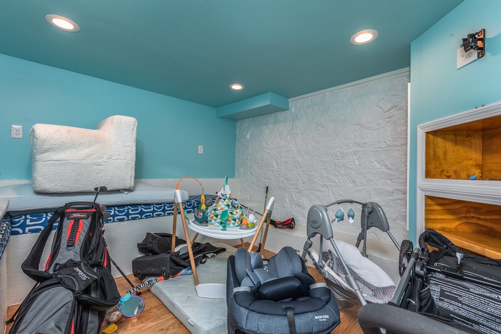 15 Lindsey Street Marblehead, MA 01945 - Photo 30 of 36