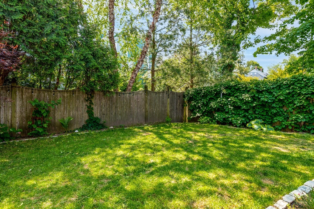 15 Lindsey Street Marblehead, MA 01945 - Photo 34 of 36