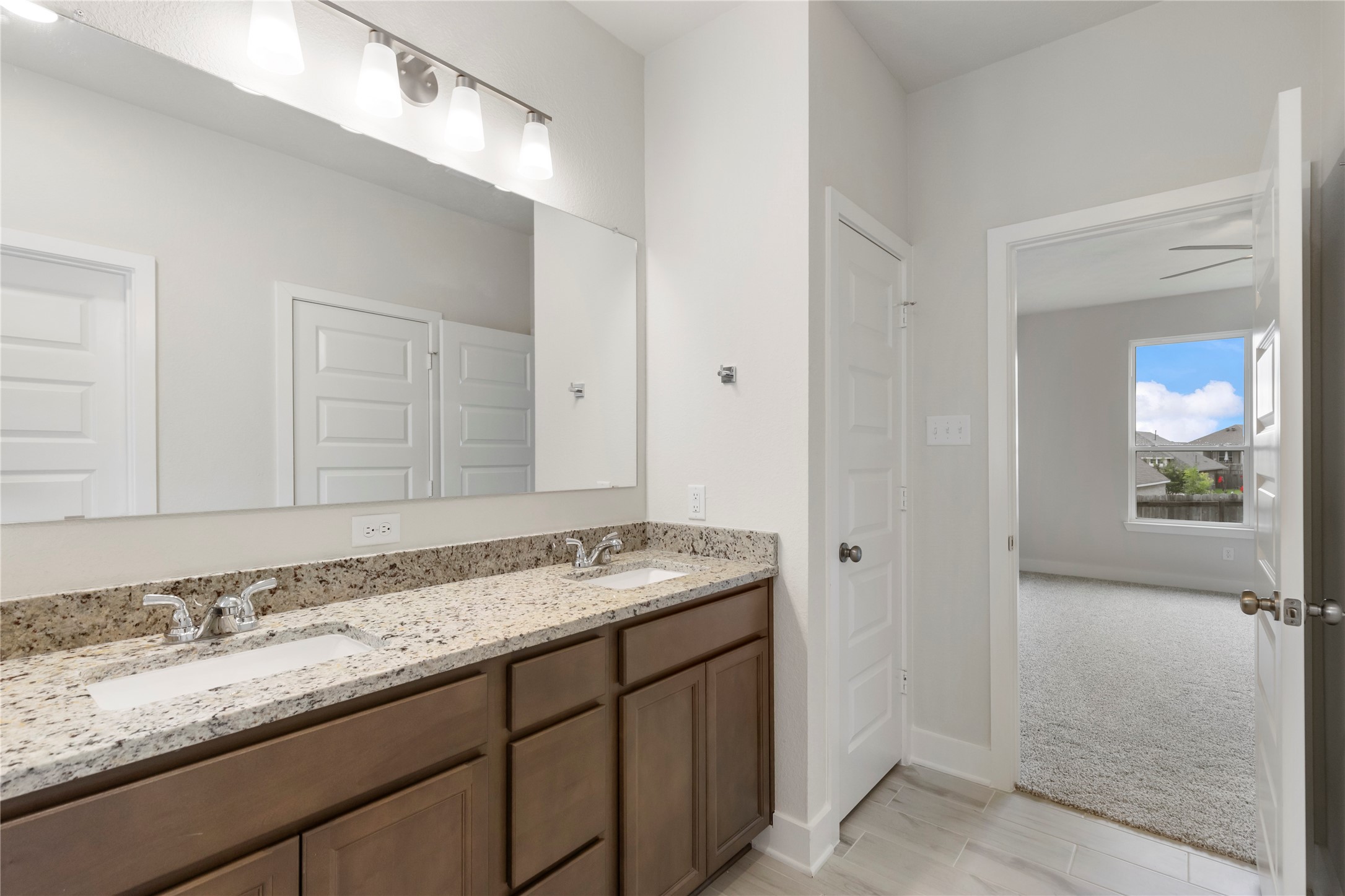 2033 Winepress Road Brenham, TX 77833 - Photo 29 of 43 Gallery Image 29