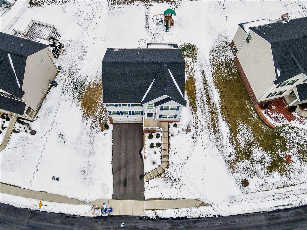 129 Saddle Ridge Drive Oakdale, PA 15071 - Photo 2 of 25