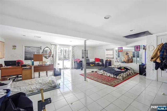 $799,000 | 19 Vivian Avenue, Emerson, NJ 07630