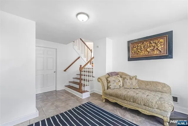 $799,000 | 19 Vivian Avenue, Emerson, NJ 07630