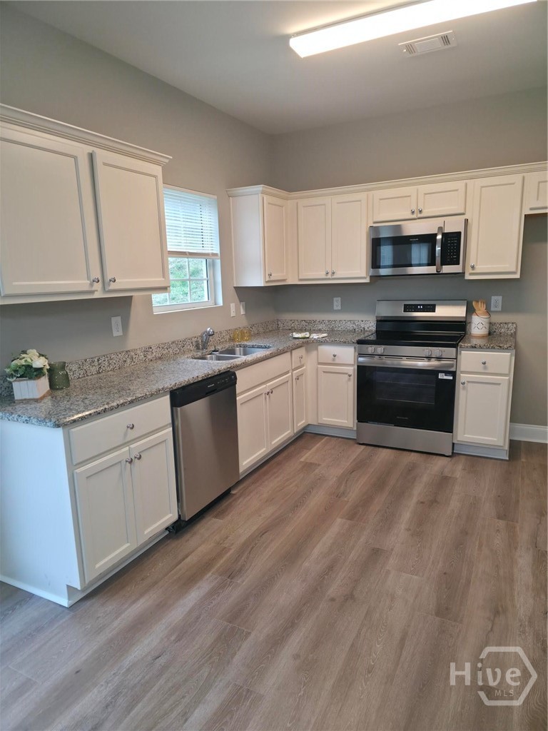 170 Heather Lane Commerce, GA 30529 - Photo 5 of 23