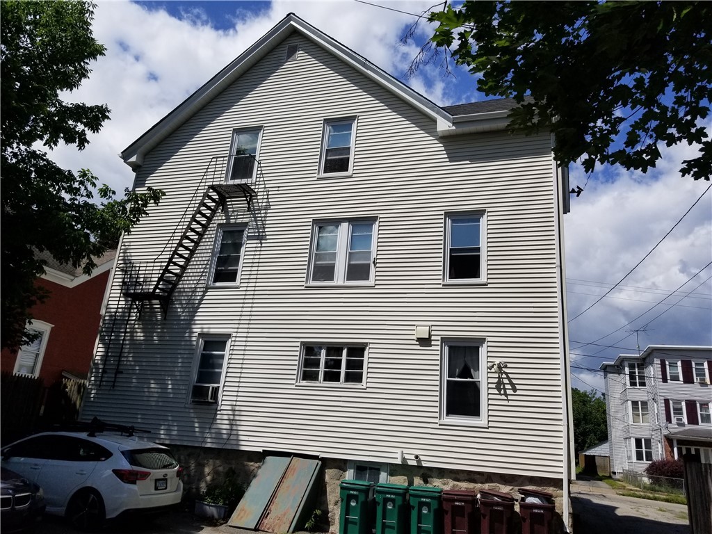 127 Bennett Street Woonsocket, RI 02895 - Photo 2 of 22