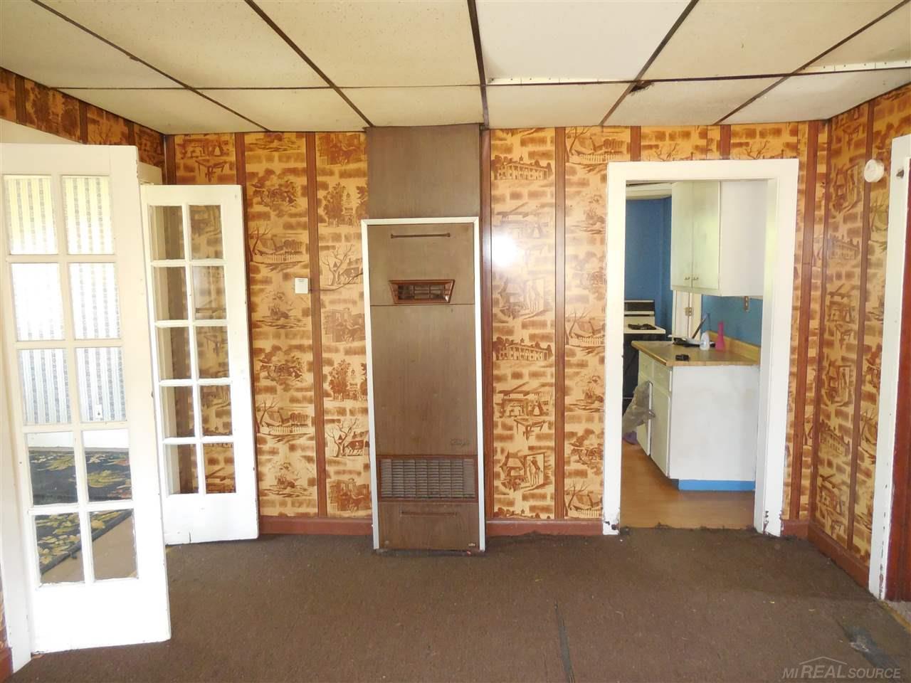 5944 Pointe Tremble Road Algonac, MI 48001 - Photo 19 of 30 31296879-20.JPG