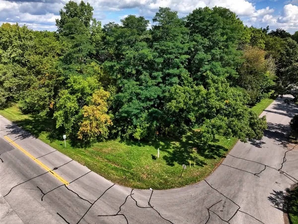 $48,000 | 9367 Clover Road, Unit 9371, Bloomfield, WI 53128