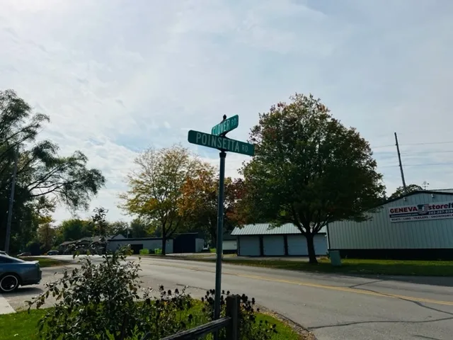 $48,000 | 9367 Clover Road, Unit 9371, Bloomfield, WI 53128