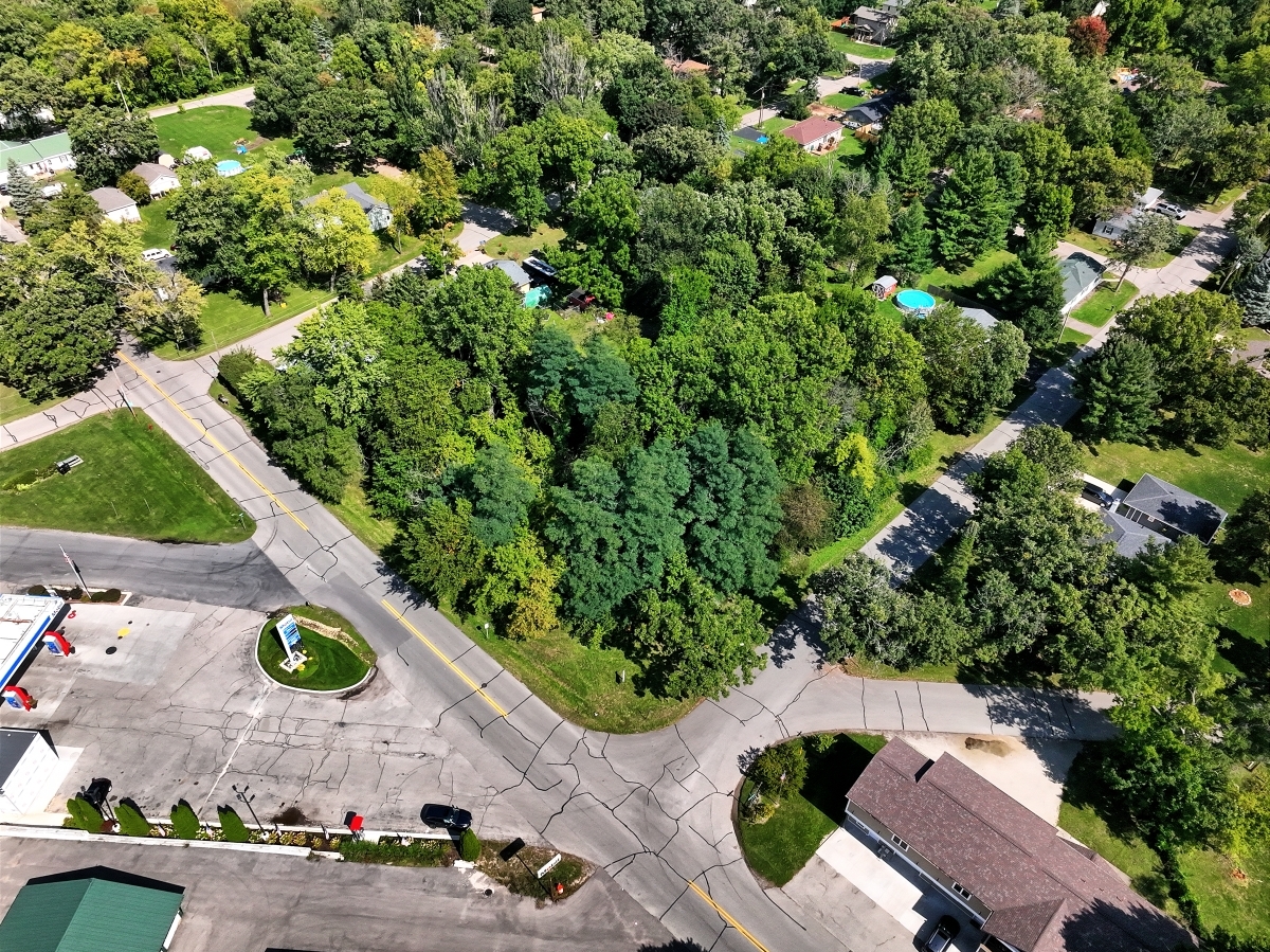 9367 Clover Road, Unit 9371 Bloomfield, WI 53128 - Photo 9 of 10 Photo 9