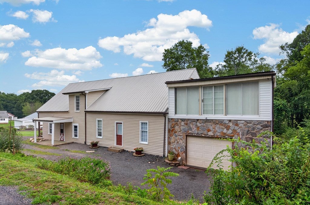 1245 Poplar Knob Road Galax, VA 24333 - Photo 11 of 79 Gallery Image 11
