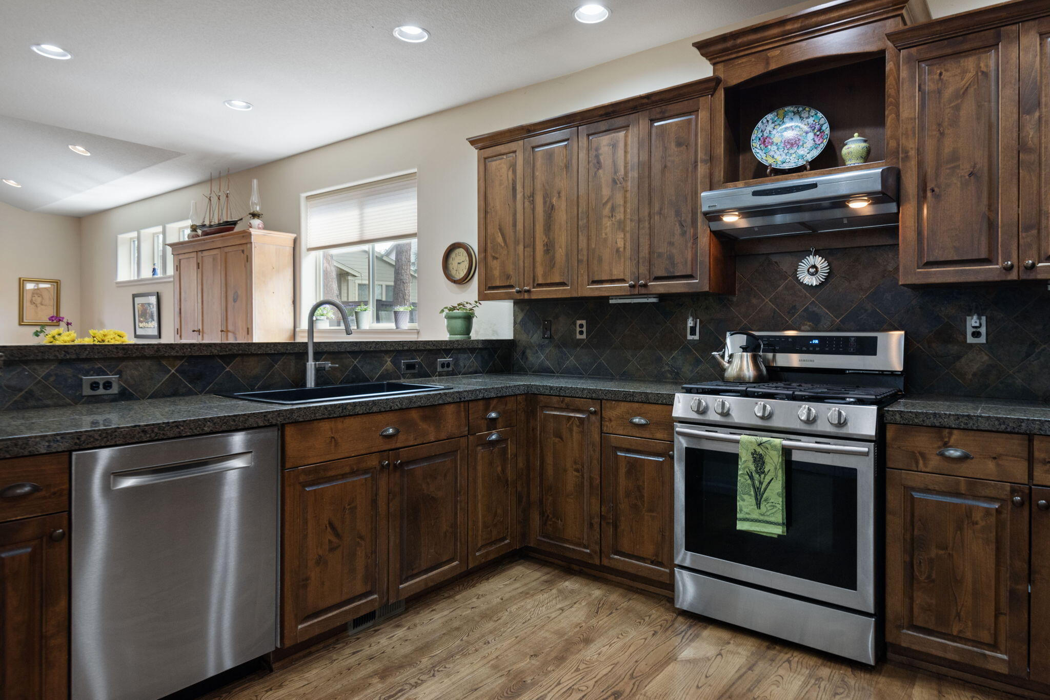 60349 Sage Stone Loop Bend, OR 97702 - Photo 12 of 36 8-web-or-mls-DSC_7781
