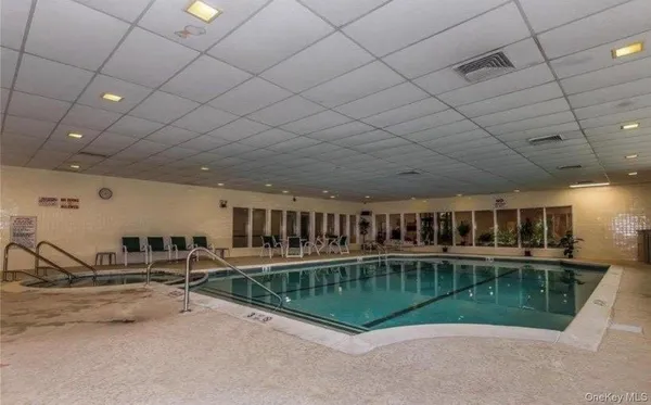 $459,999 | 842 Golf Lane, Medford, NY 11763