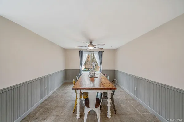 $459,999 | 842 Golf Lane, Medford, NY 11763