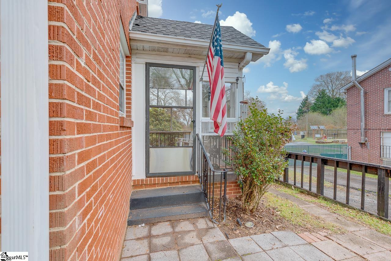 120 Florence Street Pickens, SC 29671 - Photo 5 of 31